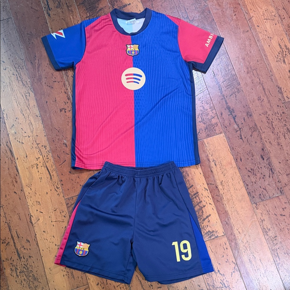 Barca Home #19 Lamine Yamal Football Soccer Kids Jersey Shorts Set Youth Size 30